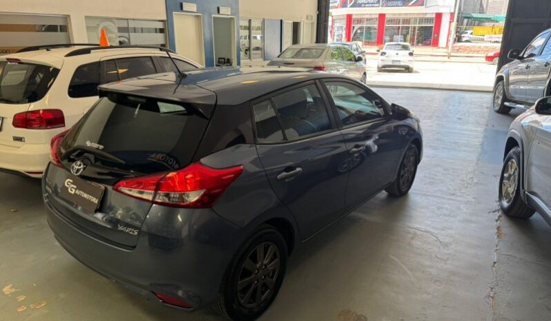 
								Usados 2021  Toyota Yaris full									