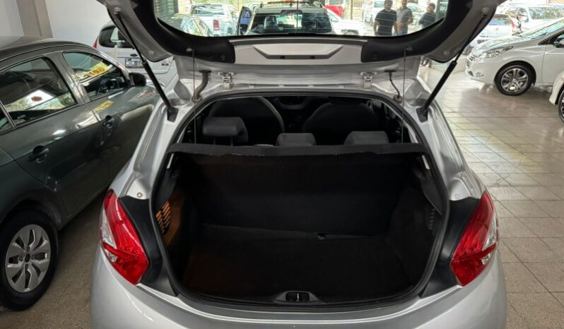 
								Usados 2014  Peugeot 208 full									