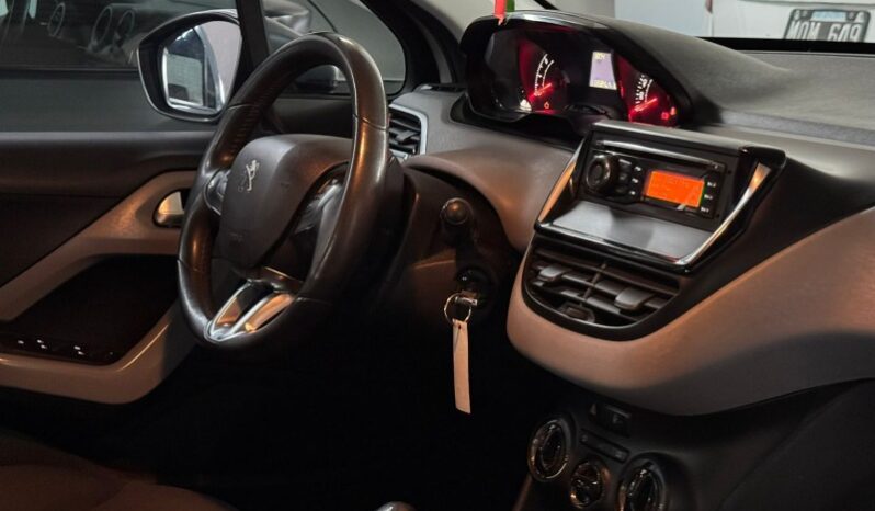 
								Usados 2014  Peugeot 208 full									