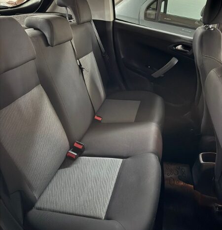 
								Usados 2014  Peugeot 208 full									