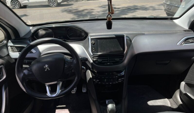 
								Usados 2015  Peugeot 208 full									