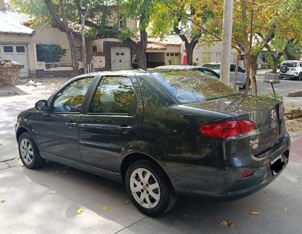 
								Usados 2015  Fiat Siena full									