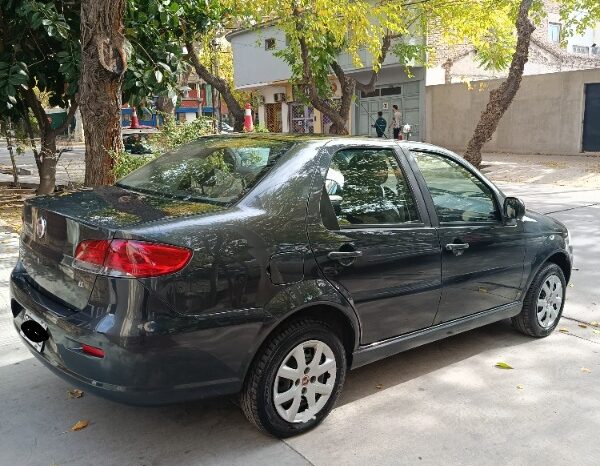 
								Usados 2015  Fiat Siena full									