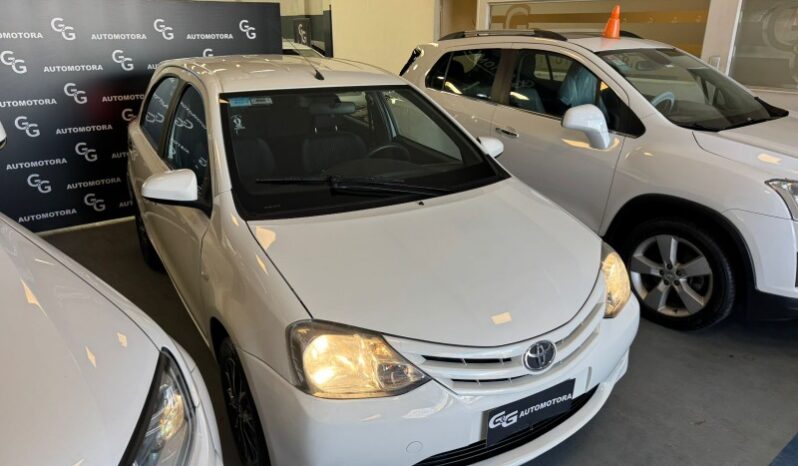 
								Usados 2015  Toyota Etios full									