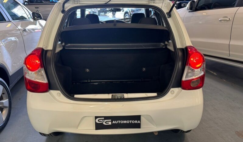 
								Usados 2015  Toyota Etios full									