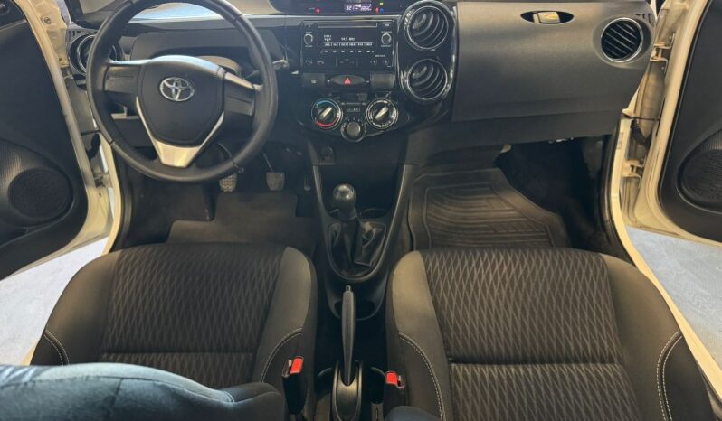
								Usados 2015  Toyota Etios full									